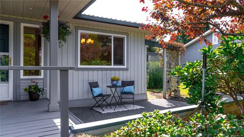 12-2558 Ferguson Rd, Central Saanich, BC, V8M1V7 | Card Image