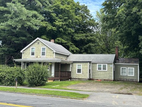 69 Meadow St, Amherst, MA, 01002-1017 | Card Image