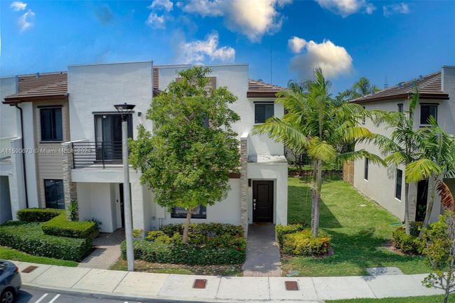 317 - 317 Ne 208th Ter, Townhouse with 3 bedrooms, 3 bathrooms and null parking in Miami FL | Image 29
