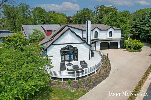 1729 Waukazoo Dr, Holland, MI, 49424-2414 | Card Image