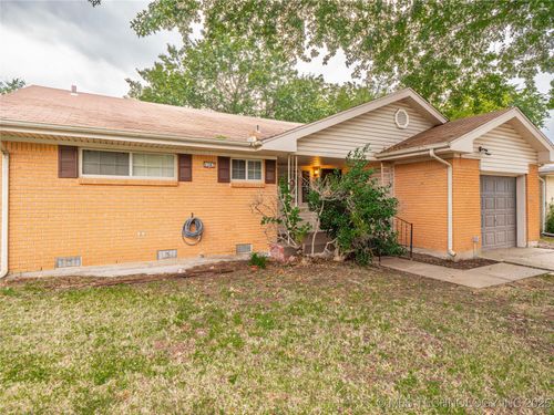 1707 Virginia Dr, McAlester, OK, 74501-7061 | Card Image