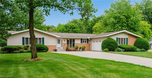 6531 Brighton Drive, North Olmsted, OH, 44070 | Card Image