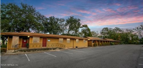 945 Lane Avenue S, Jacksonville, FL, 32205 | Card Image