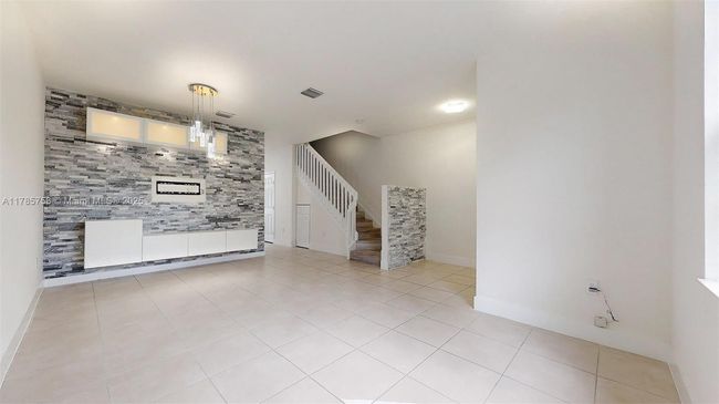 9231 W 32 Nd Ln, Home with 3 bedrooms, 3 bathrooms and null parking in Hialeah FL | Image 21