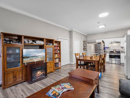 apt-6-35 Cedar St, Gardner, MA, 01440-2300 | Card Image