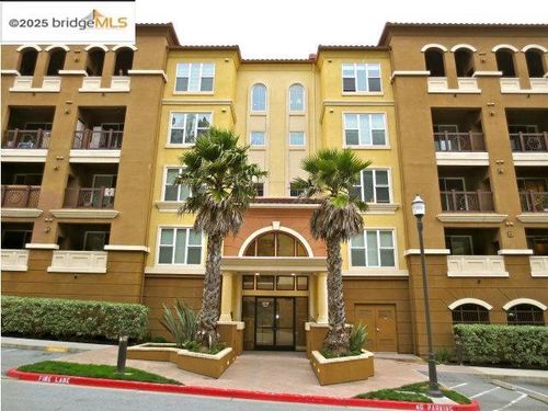 apt-5305-2210 Gellert Blvd, South San Francisco, CA, 94080-5423 | Card Image