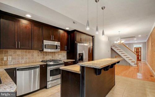 2319 Eastern Ave, BALTIMORE, MD, 21224-3611 | Card Image