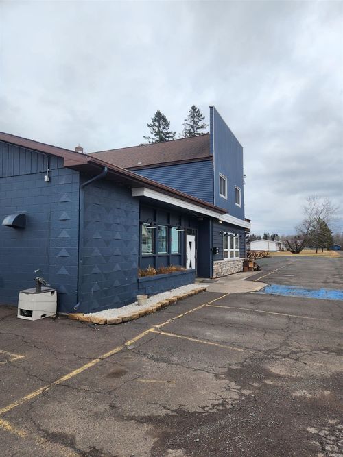 5221 E 4th St, Superior, WI, 54880-7004 | Card Image