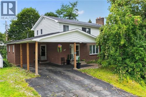 230 Macbeath Ave, Moncton, NB, E1C7A3 | Card Image