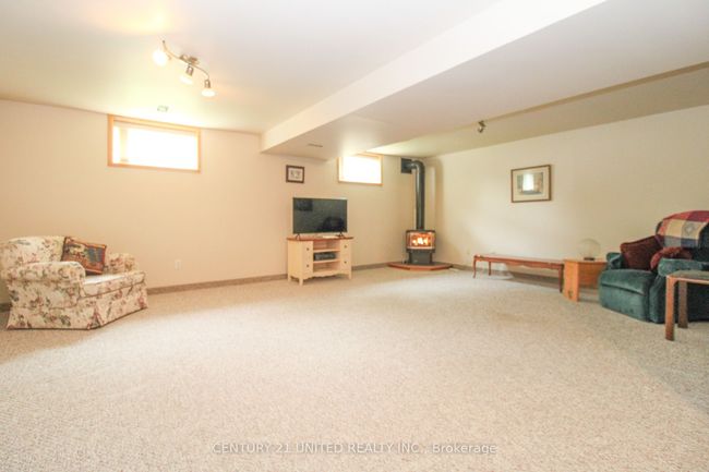 449 King George St, House other with 3 bedrooms, 2 bathrooms and 2 parking in Peterborough ON | Image 19