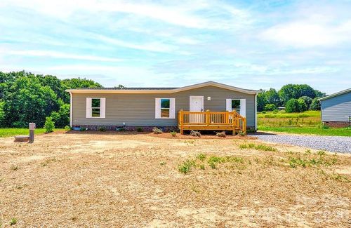 106 Advent Dr, Grover, NC, 28073-8558 | Card Image