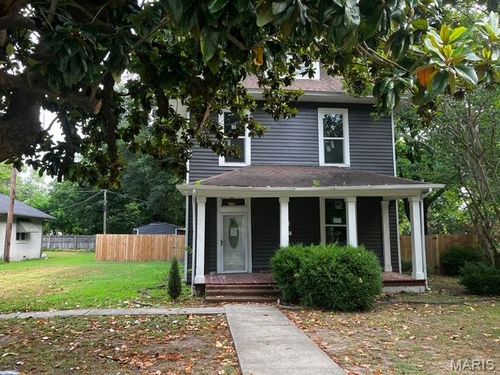 402 W Washington St, Kennett, MO, 63857-1808 | Card Image