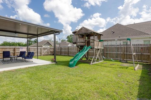 13138 Ducks Landing St, Gonzales, LA, 70737-7817 | Card Image