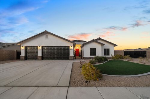 12180 E 35th Pl, Yuma, AZ, 85367-4935 | Card Image