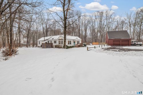 60 Clinton Ave, Westport, CT, 06880-1215 | Card Image