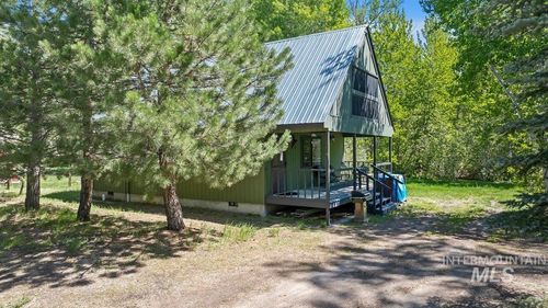 186 Phillips Creek Ln, Fairfield, ID, 83327-5546 | Card Image