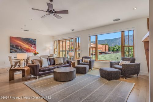 302-104 Midland Ave, Basalt, CO, 81621-8379 | Card Image