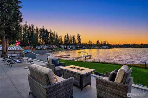 4131 Peninsula Rd, Stanwood, WA, 98292-7901 | Card Image