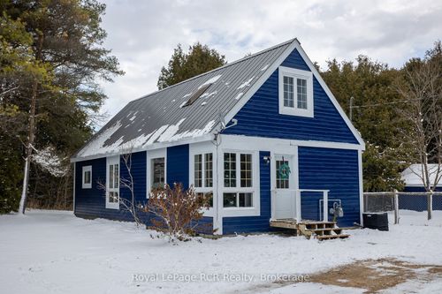 121 Collingwood St, Flesherton, ON, N0C1E0 | Card Image