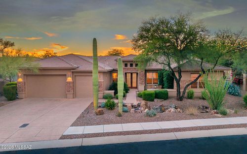 13805 N Keystone Springs Dr, Oro Valley, AZ, 85755-5738 | Card Image