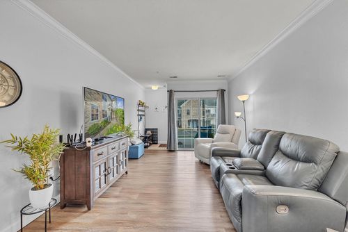 61-2728 Northview Road, Waukesha, WI, 53188 | Card Image