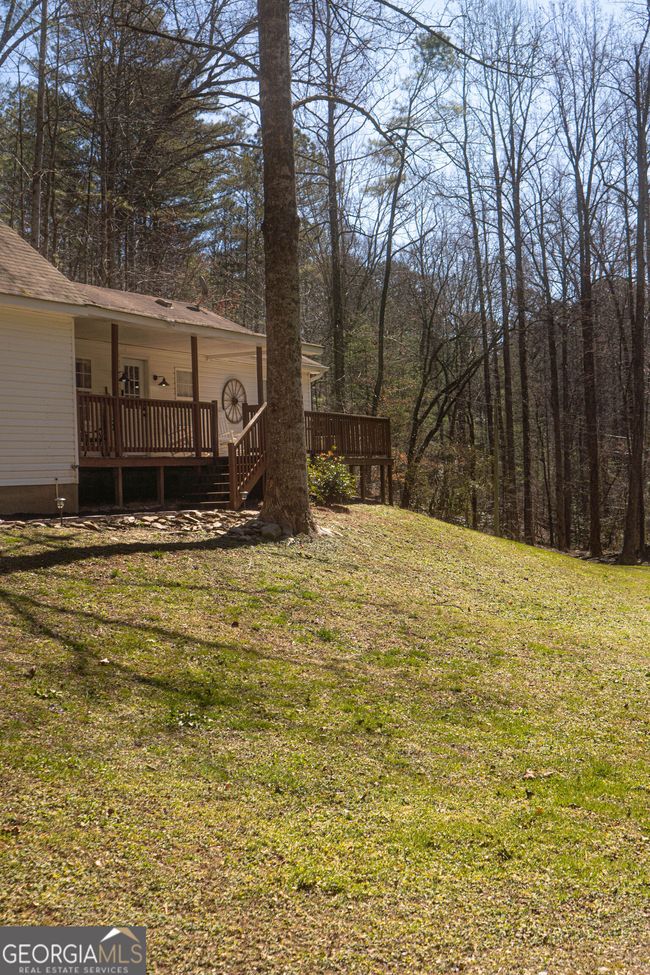 315 Amelia Dr, House other with 3 bedrooms, 2 bathrooms and 4 parking in Ellijay GA | Image 4