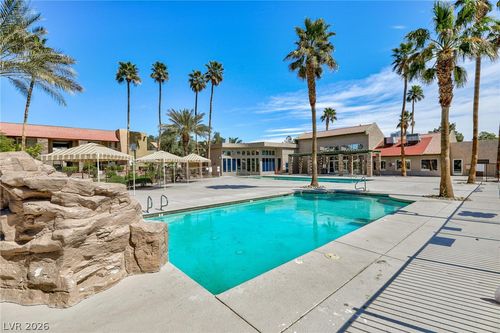 272-5240 Indian River Dr, Las Vegas, NV, 89103-7445 | Card Image