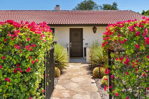 2200 E Acacia Road N, Palm Springs, CA, 92262 | Card Image