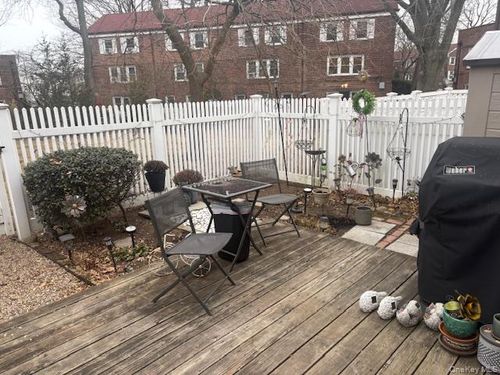 102gc-150-62 Village Rd, Jamaica, NY, 11432-1086 | Card Image