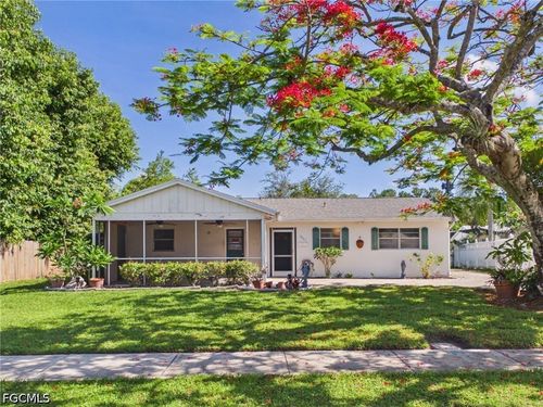 3067 Buena Vista Ln, NAPLES, FL, 34105-2803 | Card Image