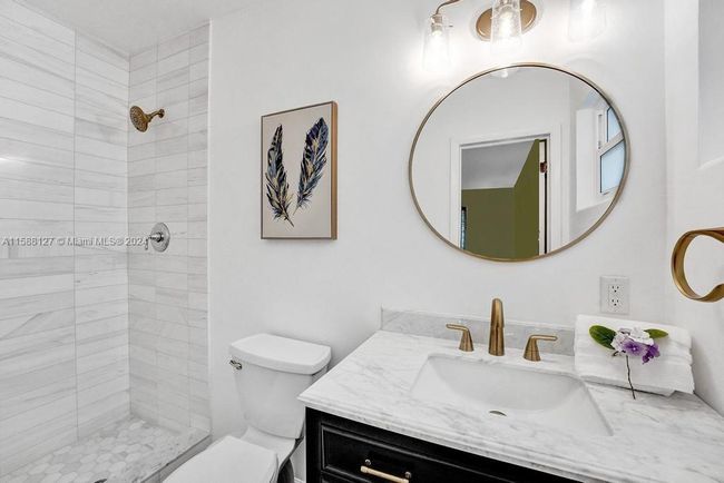 0 - 367 W Riverside Dr, House other with 3 bedrooms, 2 bathrooms and null parking in Tequesta FL | Image 14