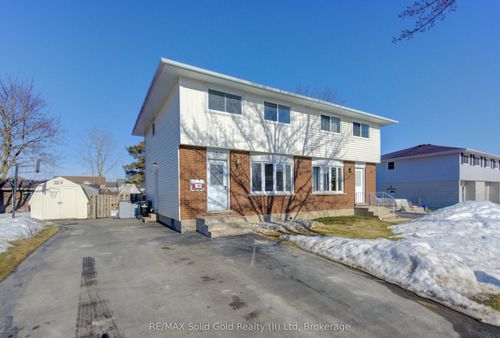 151 Hincks St, New Hamburg, ON, N3A2B1 | Card Image