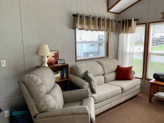 2021 Summit Park Model on beautiful large unit on "Playground Circle" in Cokato Lake RV Resort. Includes custom sun room, shed and more! | Image 19