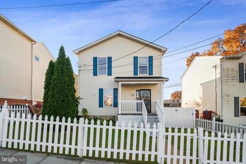 2396 Elvans Rd Se, WASHINGTON, DC, 20020-3504 | Card Image