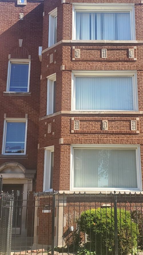 2-7827 S Winchester Ave, Chicago, IL, 60620-5775 | Card Image