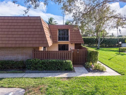 apt-4-825 Center St, Jupiter, FL, 33458-4117 | Card Image