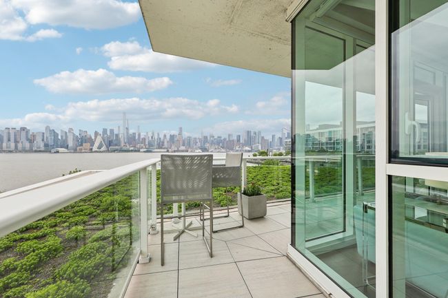 APT-305 - 800 Ave At Port Imperial Blvd, Condo with 3 bedrooms, 3 bathrooms and null parking in Weehawken NJ | Image 25