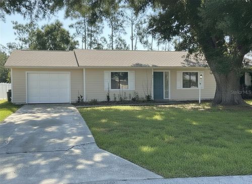 40 Boulder Rock Dr, Palm Coast, FL, 32137-8512 | Card Image