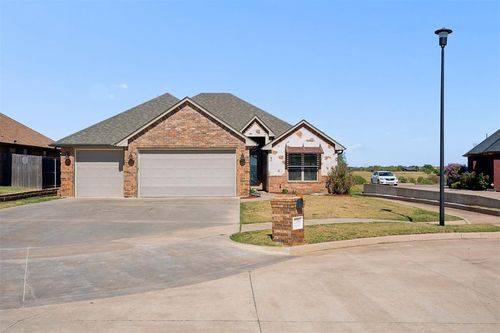 2186 Sw 56th Street, Lawton, OK, 73505 | Card Image