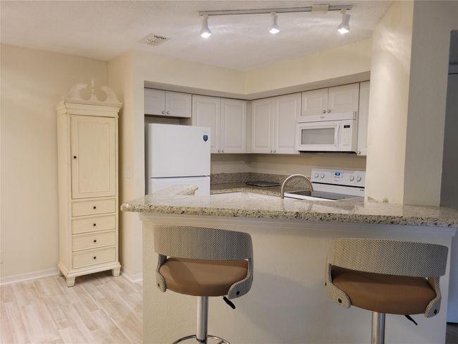 APT-1625 - 3330 Pinewalk Dr N, Condo with 1 bedrooms, 1 bathrooms and null parking in Margate FL | Image 14