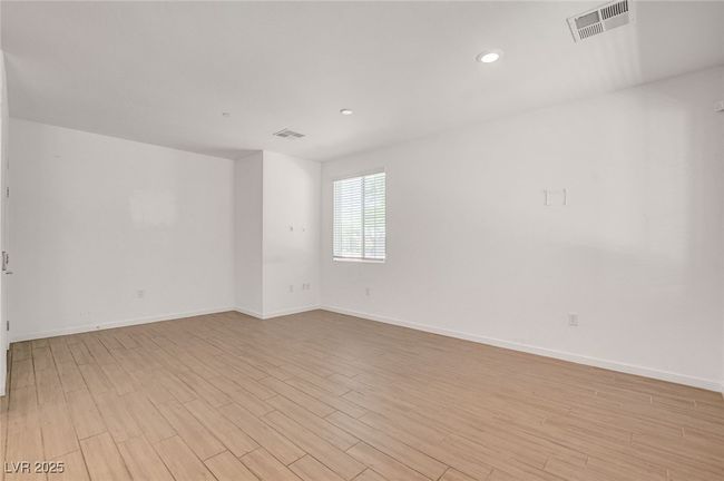 UNIT-190 - 5730 Sky Pointe Dr, Townhouse with 3 bedrooms, 3 bathrooms and null parking in Las Vegas NV | Image 8