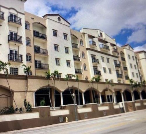 apt-302-5271 Sw 8th St, Coral Gables, FL, 33134-2382 | Card Image