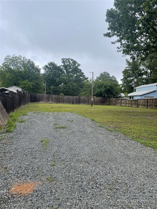 168 Kiamichi Rd, Eufaula, OK, 74432-5320 | Card Image