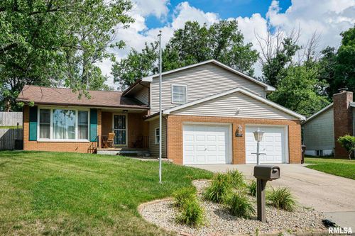 6412 N Brookwood Ln, Peoria, IL, 61614-3229 | Card Image