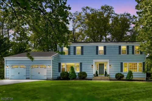 60 Hendricks Dr, Morris Plains, NJ, 07950-3211 | Card Image