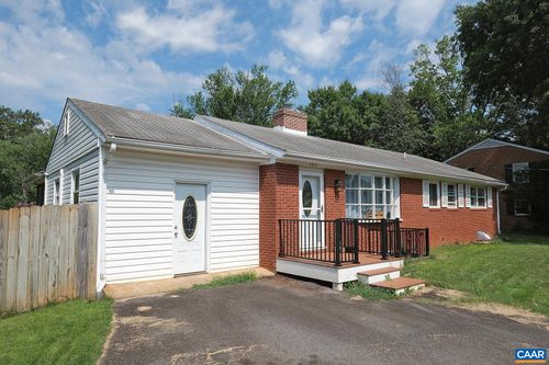2219 Greenbrier Dr, Charlottesville, VA, 22901-2958 | Card Image