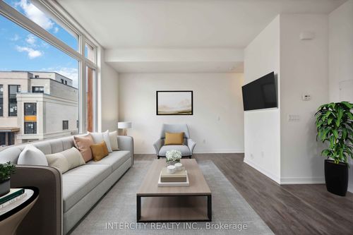 1215-8 David Eyer Rd, Richmond Hill, ON, L4S0N3 | Card Image