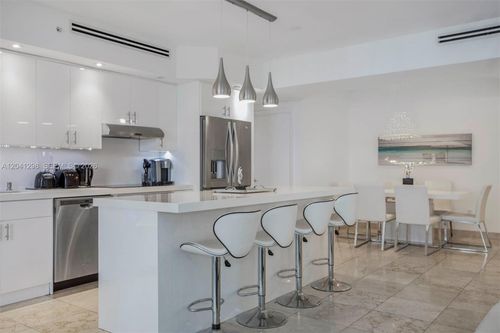 2508-4775 Collins Ave, Miami Beach, FL, 33140-3262 | Card Image