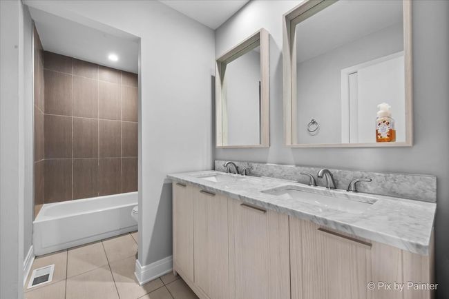 63 - 1247 E Canterbury Trl, Condo with 4 bedrooms, 2 bathrooms and 1 parking in Palatine IL | Image 12