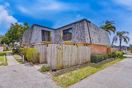 149 Lake Arbor Dr, Palm Springs, FL, 33461-2148 | Card Image